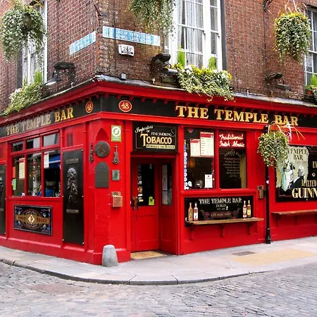 Modern Near Temple Bar *